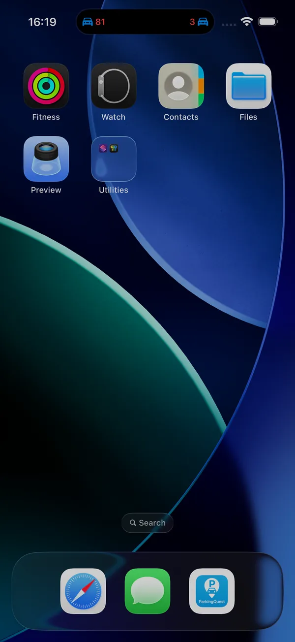 ParkingQuest home screen with Dynamic Island summary